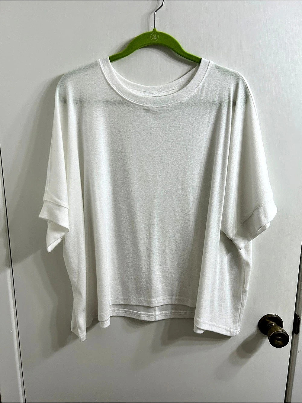 DOKOTOO White Short Sleeve Top Size XL Like New
